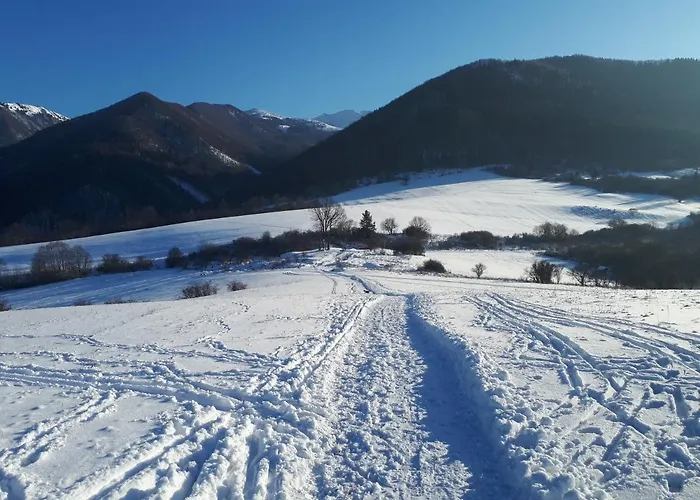 Nyaraló Na Hrbku Bella